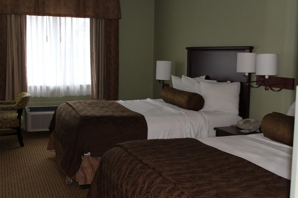 Best Western Plus Concord Inn Миноккуа Экстерьер фото