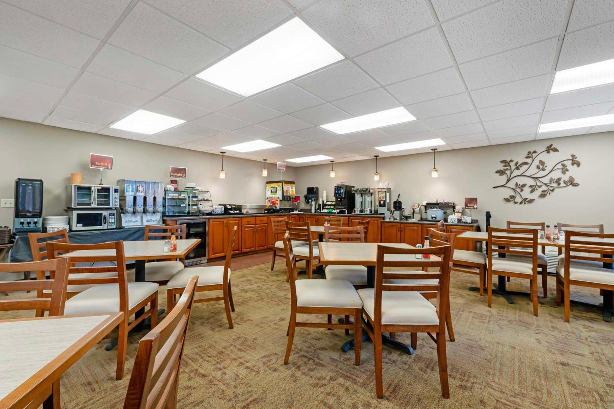 Best Western Plus Concord Inn Миноккуа Экстерьер фото
