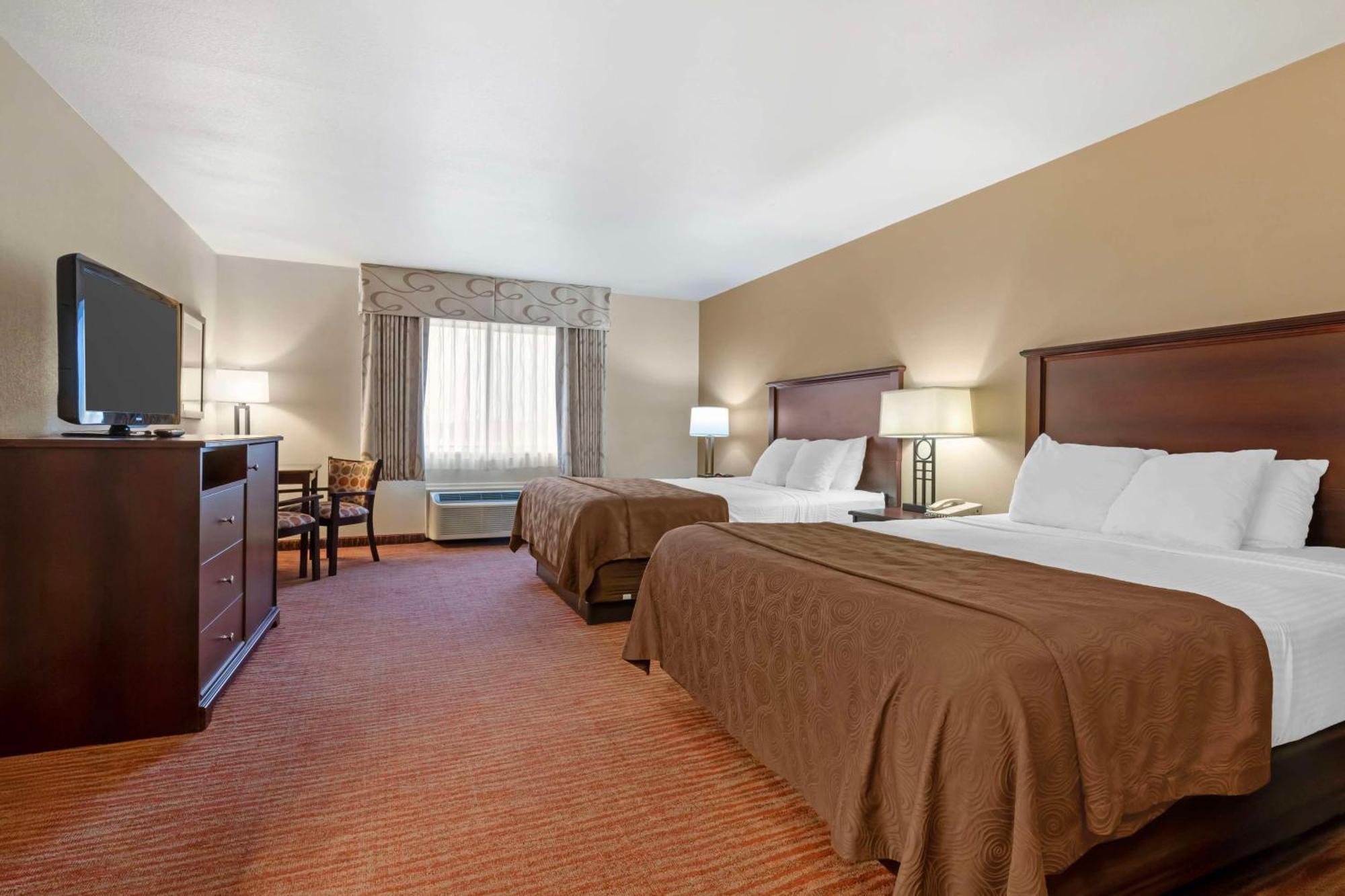 Best Western Plus Concord Inn Миноккуа Экстерьер фото