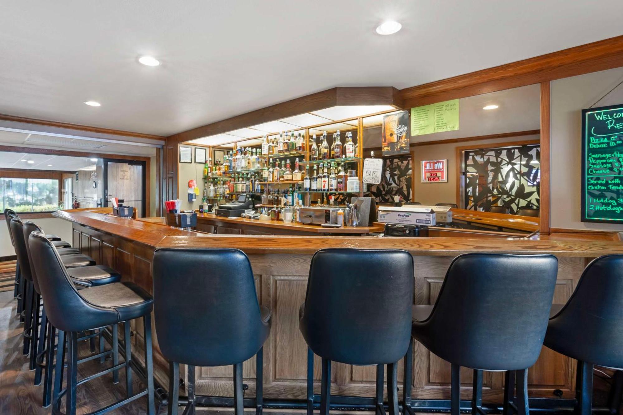 Best Western Plus Concord Inn Миноккуа Экстерьер фото