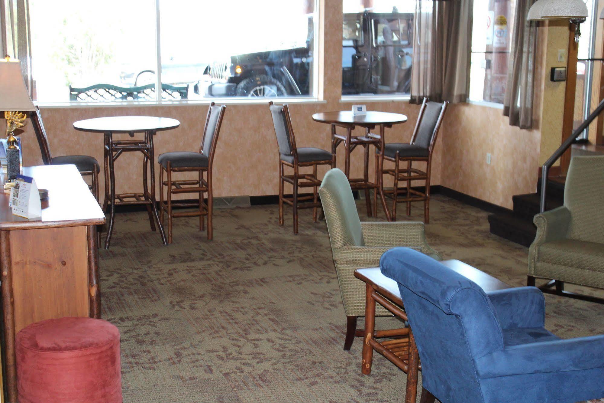 Best Western Plus Concord Inn Миноккуа Экстерьер фото