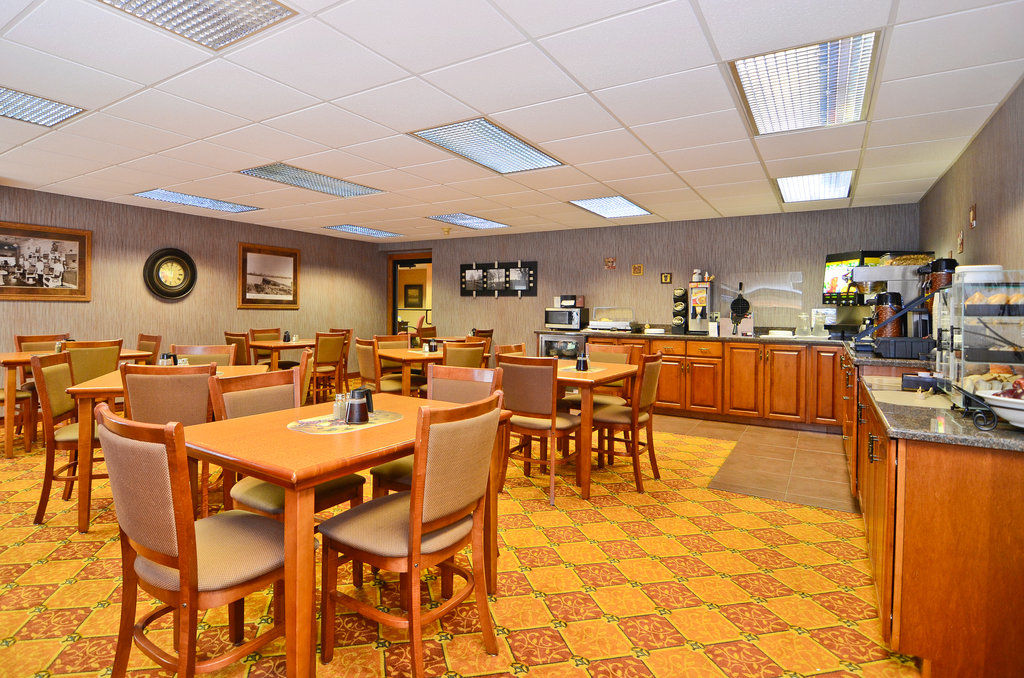 Best Western Plus Concord Inn Миноккуа Экстерьер фото