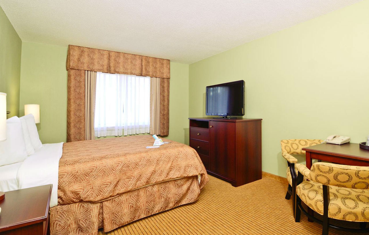 Best Western Plus Concord Inn Миноккуа Экстерьер фото